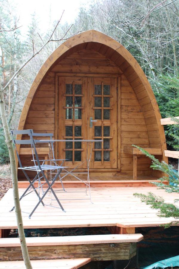 Les Cabanes De Labrousse Saint-Julien-Labrousse Szoba fotó